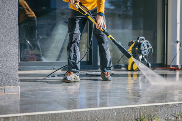 Best Concrete Pressure Washing  in Carencro, LA